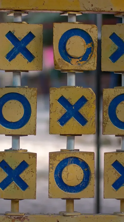 how to play hidden tic-tac-toe game on google allo